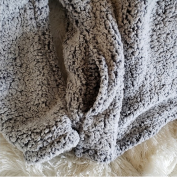 NWOT Sherpa Cozy Pockets Sweater Top 🍂 2X Host Pick🍂 - Picture 10 of 10